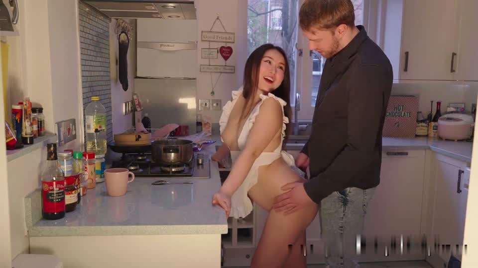 依鸣 - 中国留学生小姐姐 被白人小哥操翻 精液灌满